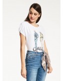camiseta con figuras y logo Gaudi fashion