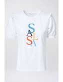 camiseta blanca con logo de colores salsa jeans