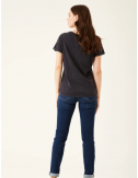 camiseta negra con estampado frontal garcia jeans